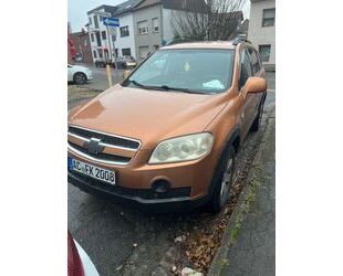 Chevrolet Chevrolet Captiva 2.4 LS 2WD 7-Sitzer LS Benzin un Gebrauchtwagen