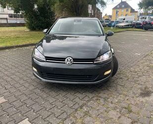 VW Volkswagen Golf VII Lim. ALLSTAR**NAVI**XENON** Gebrauchtwagen