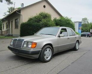 Mercedes-Benz Mercedes-Benz 230 Automatik SHZ Bj 08/1991 Orig. 9 Gebrauchtwagen