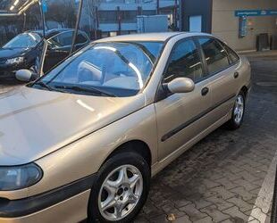 Renault Renault Laguna 1.8 16V - Gebrauchtwagen