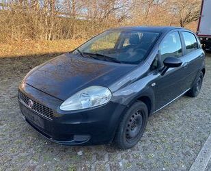 Fiat Fiat Grande Punto 1.4 8V Dynamic Klima/Scheckheft Gebrauchtwagen