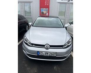 VW Volkswagen Golf 2.0 TDI SCR 110kW DSG R-Line R-Lin Gebrauchtwagen