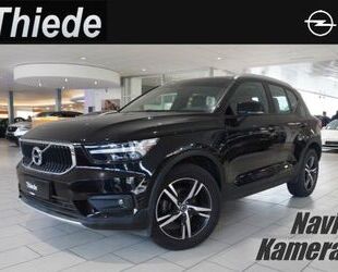 Volvo Volvo XC40 T3 Momentum Pro LED/NAVI/LEDER/AHK/CAM Gebrauchtwagen