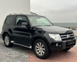 Mitsubishi Mitsubishi Pajero 3.2 DI-D Instyle*NUR 81TKM*SCHDA Gebrauchtwagen