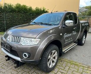 Mitsubishi Mitsubishi L200 Intense Club Cab 4WD Gebrauchtwagen