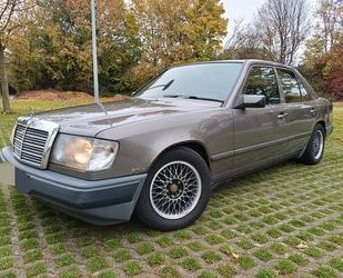 Mercedes-Benz Mercedes-Benz E 230 Gebrauchtwagen