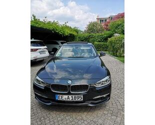 BMW BMW 320i Touring Luxury Line Vollausst.Leder Panor Gebrauchtwagen