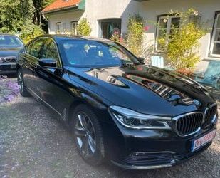 BMW BMW 750i x G11 - FESTPREIS - fixed price - BRD Fzg Gebrauchtwagen