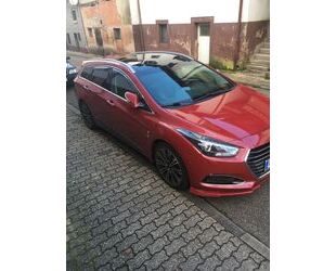 Hyundai Hyundai i40 2.0 GDI Premium Automatik Premium Gebrauchtwagen