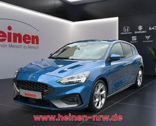 Ford Ford Focus 2.3 A//T7 ST NAVI LED ACC KEY-FREE Gebrauchtwagen