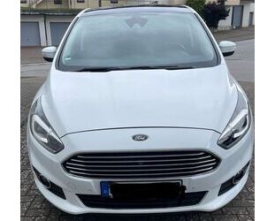 Ford Ford S-Max 2,0 TDCi 132kW 4x4 Titanium PowerShift. Gebrauchtwagen