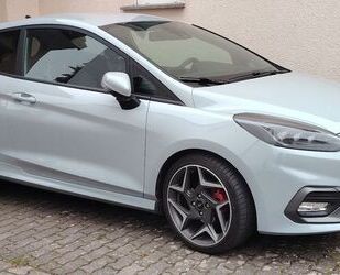 Ford Ford Fiesta 1,5 ST Performance LED+B&O+Navi+SHZ Gebrauchtwagen