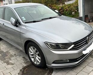 VW Volkswagen Passat Lim. 1.6TDI/AUTOMATIK/ACC/EURO6/ Gebrauchtwagen