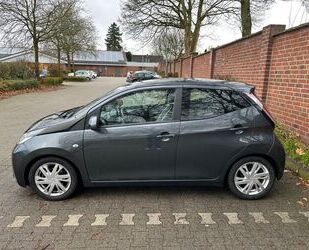 Toyota Toyota Aygo (X) 1,0-l-VVT-i x-play touch x-play to Gebrauchtwagen