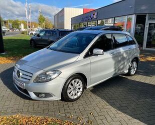 Mercedes-Benz Mercedes-Benz B 180*Navigation*PDC* Gebrauchtwagen