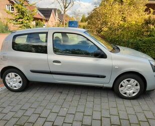 Renault Renault Clio Dynamique 1.2 16V Dynamique Gebrauchtwagen