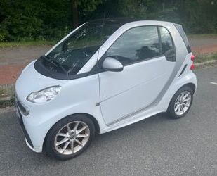 Smart Smart ForTwo coupé 1.0 52kW Panoramadach/Sitzheizu Gebrauchtwagen