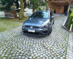 VW Volkswagen Golf 2.0 TSI OPF DSG 4MOTION R Variant Gebrauchtwagen