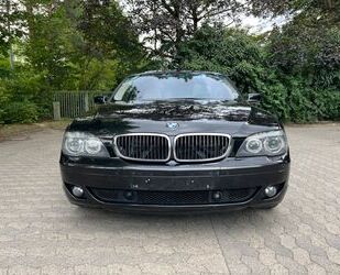 BMW BMW 760 Baureihe760Li V12/Navi/Leder/Xenon/PDC/Vol Gebrauchtwagen