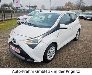 Toyota Toyota Aygo AYGO x-play SHZ Gebrauchtwagen