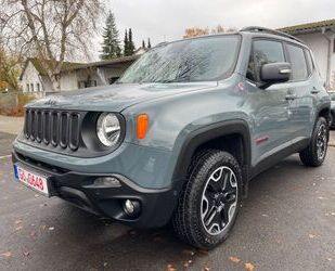 Jeep Jeep Renegade Trailhawk 4WD Aut- 170 Ps 1 Hand AHK Gebrauchtwagen