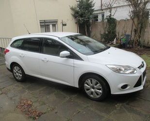 Ford Ford Focus 1,6TDCi 70kW DPF Ambiente Turnier Ambie Gebrauchtwagen