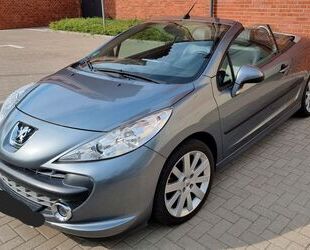 Peugeot Peugeot 207 CC Leder PDC TÜV neu Gebrauchtwagen