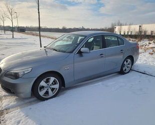 BMW BMW 525xi Kompfortsitze/Leder/Allrad /Xenon Gebrauchtwagen