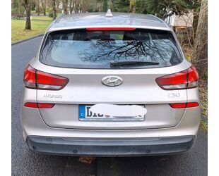 Hyundai Hyundai i30 1.4 Pure Pure Gebrauchtwagen