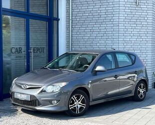 Hyundai Hyundai i30 1.4 FIFA WM Edition*KLIMA*SHZ*AHK*USB/ Gebrauchtwagen