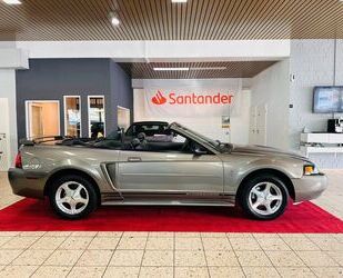 Ford Ford Mustang V6 3.8 Autom.*Dt.Zulassung*Voll*64TKm Gebrauchtwagen