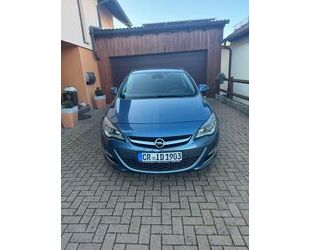 Opel Opel Astra J 1.4 TURBO NAVI,STANDHEIZUNG,XENON,T Gebrauchtwagen