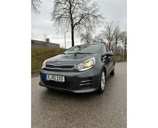 Kia Kia Rio 1.2 UEFA EURO 2016 - VOLLAUSSTATTUNG Gebrauchtwagen