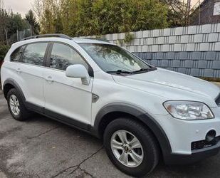 Chevrolet Chevrolet Captiva 2.4 LS 2WD 5-Sitzer TÜV NEU ! LP Gebrauchtwagen