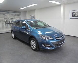 Opel Opel Astra1.6 CDTI Exklusiv Kamera Navi TÜV 01/202 Gebrauchtwagen