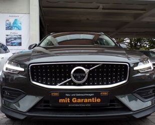 Volvo Volvo V60 B4 Cross Country Pro AWD 360°Kam LED LKA Gebrauchtwagen