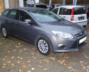 Ford Ford Focus 1,0 EcoBoost 74kW Ambiente Turnier Gebrauchtwagen