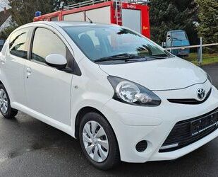 Toyota Toyota Aygo 1.0 /Navi/Klima/4-Türer/Tüv & Service Gebrauchtwagen