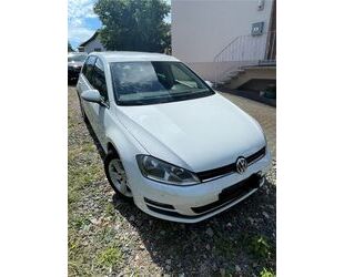 VW Volkswagen Golf 2.0 TDI BMT Comfortline Standheizu Gebrauchtwagen