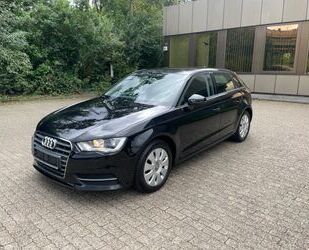 Audi Audi A3 1.4 TFSI Ambiente Sportback Scheckheft Nav Gebrauchtwagen