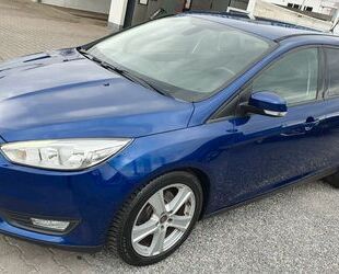 Ford Ford Focus Turnier Business/Automatik/Tüv Neu/Euro Gebrauchtwagen