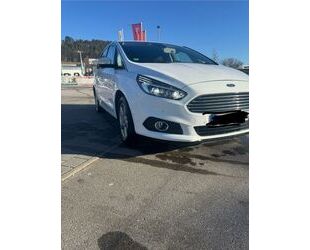 Ford Ford S-Max 2,0 TDCi 132kW 4x4 Titanium PowerShift. Gebrauchtwagen