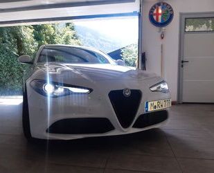 Alfa Romeo Alfa Romeo Giulia 2.2 Diesel 16V 140 kW AT8 Q4 Sup Gebrauchtwagen