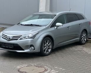 Toyota Toyota Avensis Kombi Executive Top Zustand Gebrauchtwagen