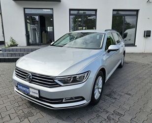 VW Volkswagen Passat 1.4 TSI Comfortline NAVI PDC Gebrauchtwagen