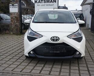 Toyota Toyota Aygo AYGO x-play club Gebrauchtwagen