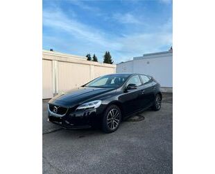 Volvo Volvo V40 D2 Geartronic Momentum Momentum Gebrauchtwagen