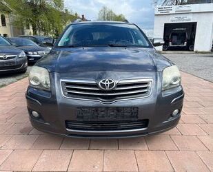 Toyota Toyota Avensis Kombi 2.2 D-CAT Sol Gebrauchtwagen