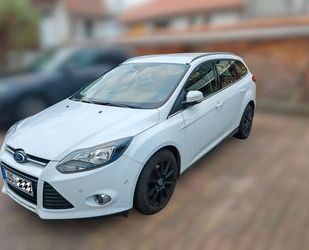 Ford Ford Focus Titanium Turnier Autom., Vollausstattun Gebrauchtwagen