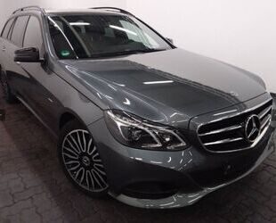 Mercedes-Benz Mercedes-Benz E 220 d 4MATIC T Autom. Black Editio Gebrauchtwagen